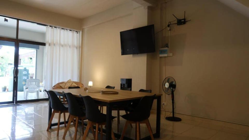 Communal lounge/ TV room, Dining area