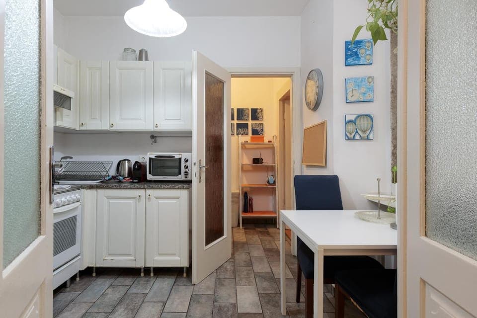 Kitchen or kitchenette, Dining area, dishwasher, minibar, oven, pet friendly, stove, toaster