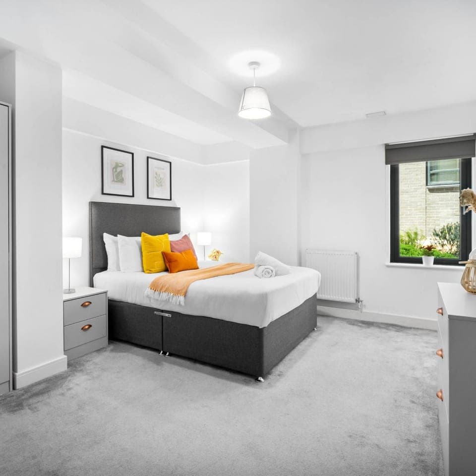 Bed, Photo of the whole room, Bedroom