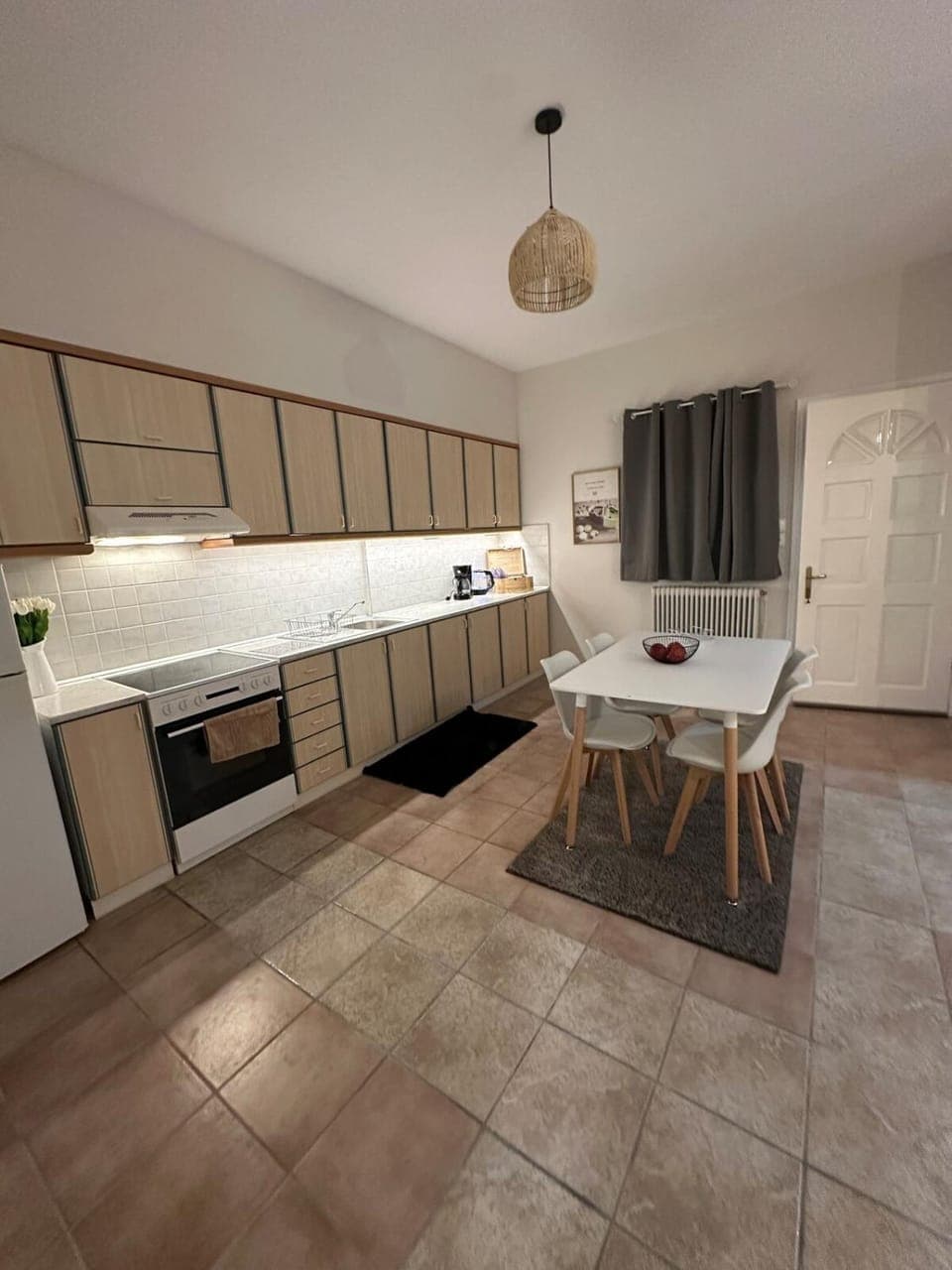 Dining area, oven, stove