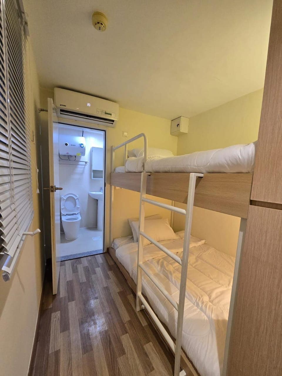 Bed, Bedroom, bunk bed