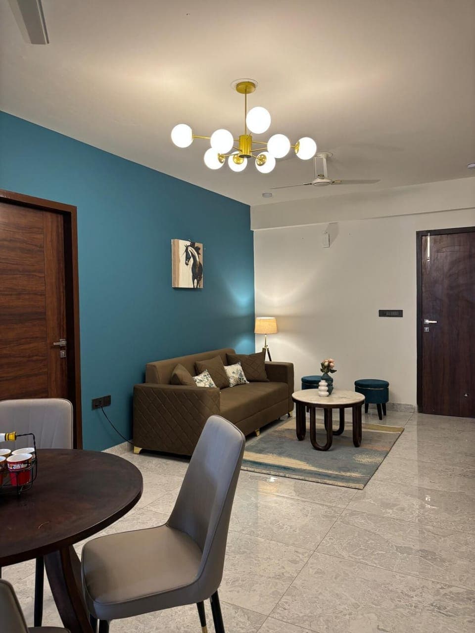 Living room, Seating area