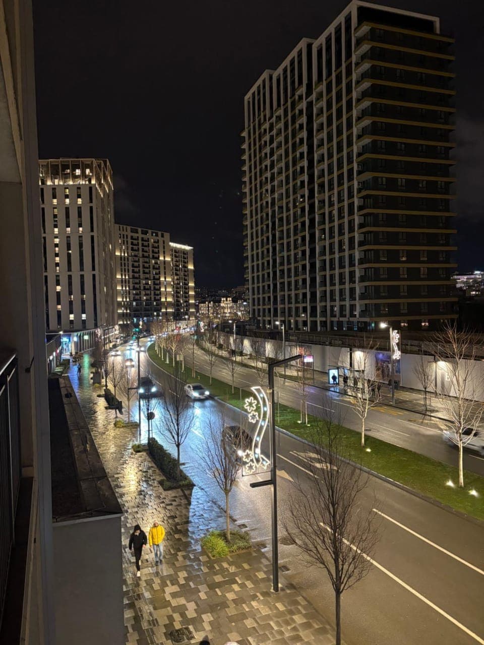 View (from property/room), City view, Street view, Quiet street view