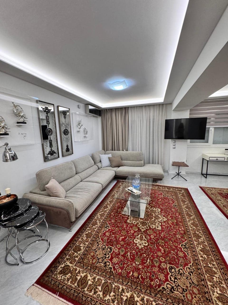 TV and multimedia, Living room, Seating area