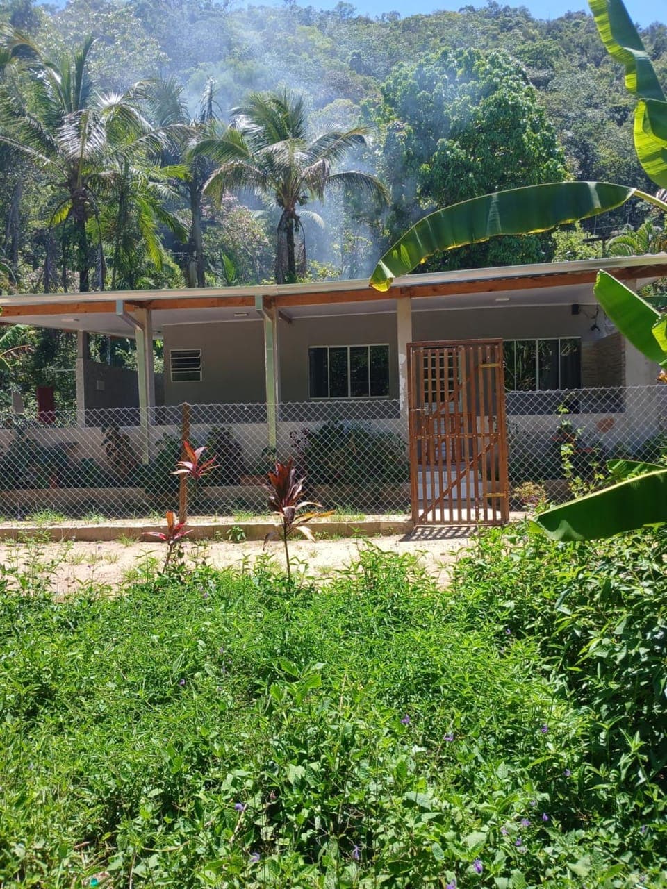 Kitnet na mata atlantica House in State of Rio de Janeiro