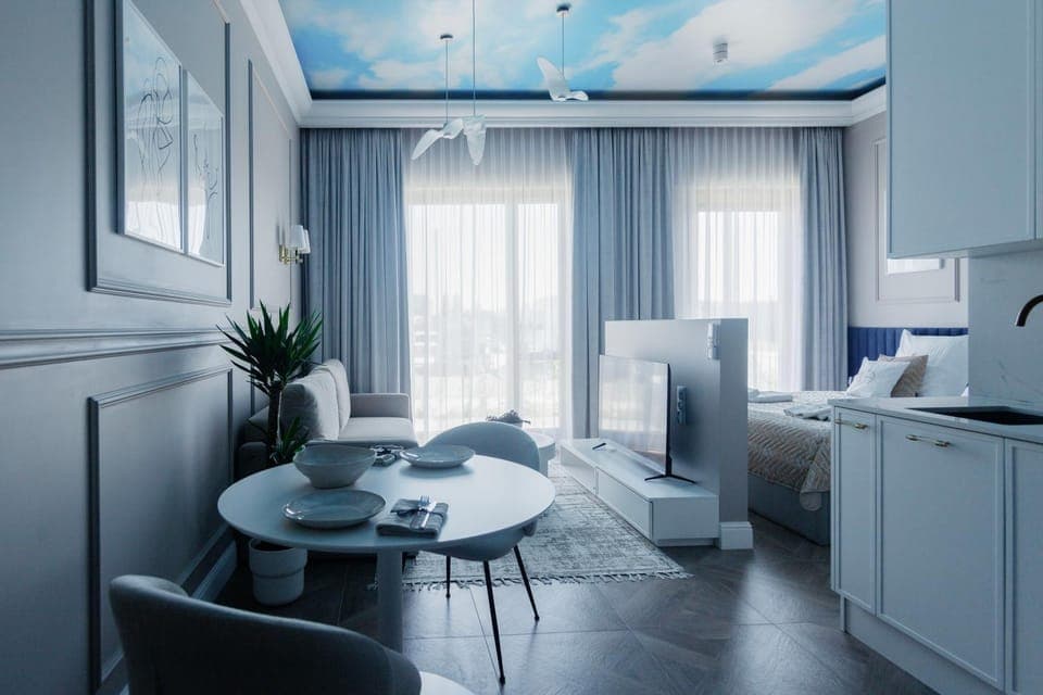 Kitchen or kitchenette, Seating area