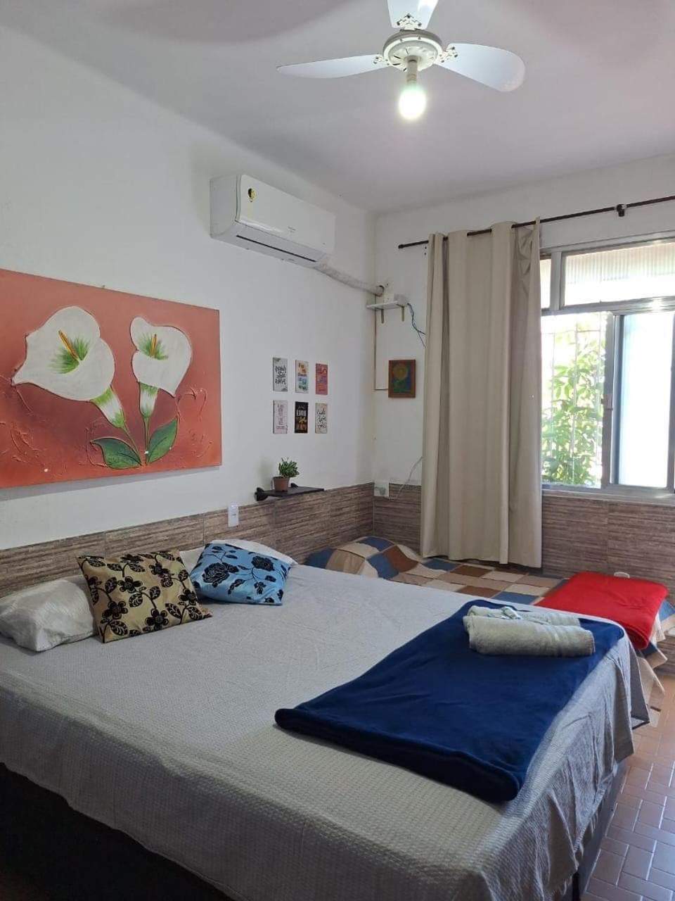 Bed, Photo of the whole room, Bedroom, air conditioner