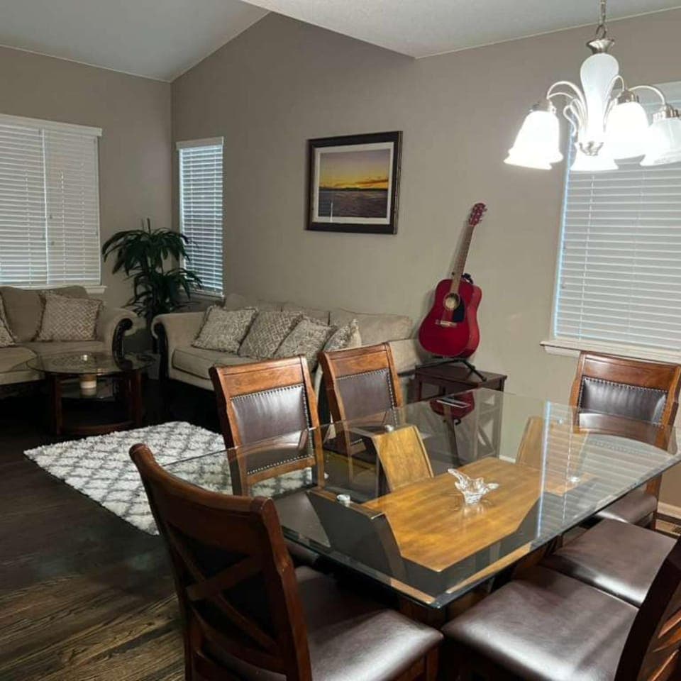 Living room, Seating area, Dining area