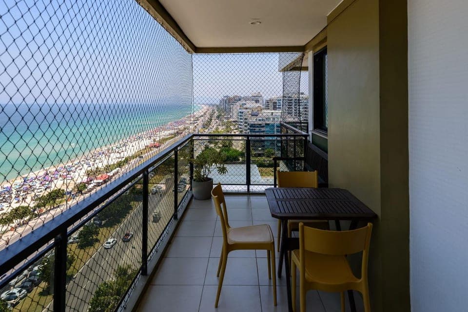 High-End Beachfront Apartment | LC 4700/1020 Apartment in Rio de Janeiro