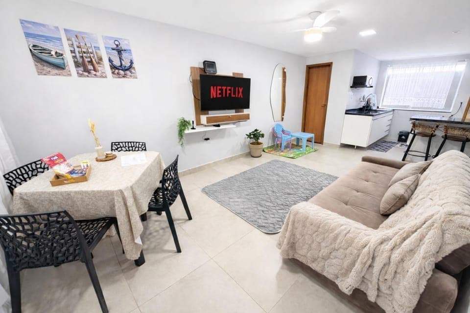 Communal lounge/ TV room, TV and multimedia, Living room