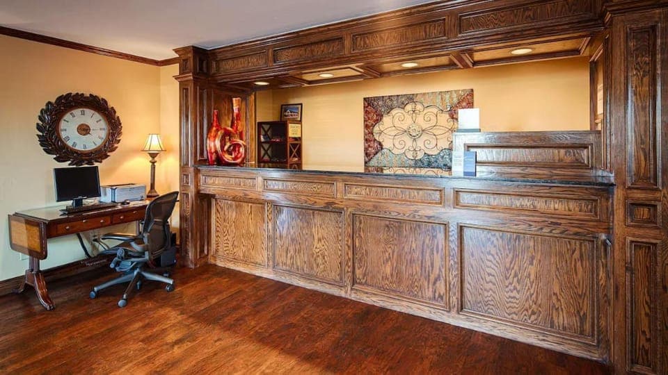 Lobby or reception, Business facilities