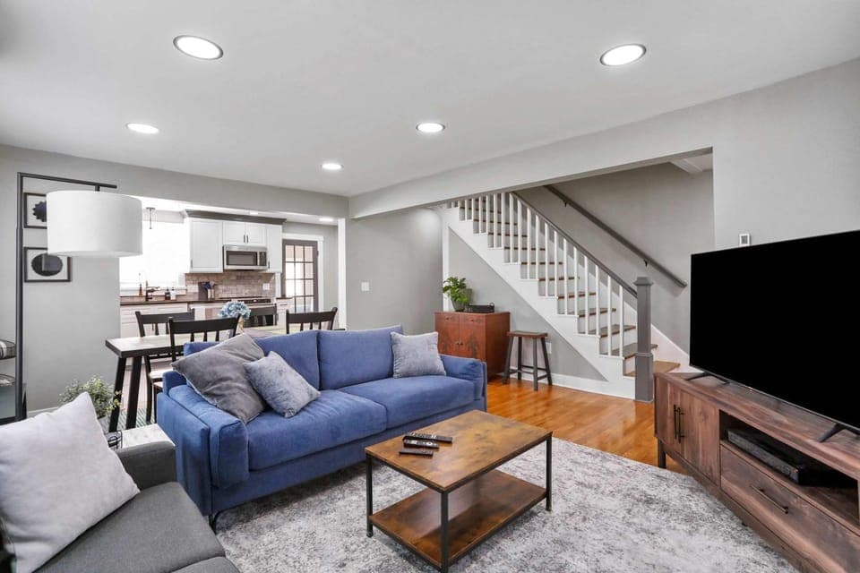 Communal lounge/ TV room, TV and multimedia, Living room, Seating area