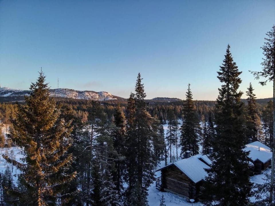 Nearby landmark, Day, Natural landscape, Winter, Mountain view