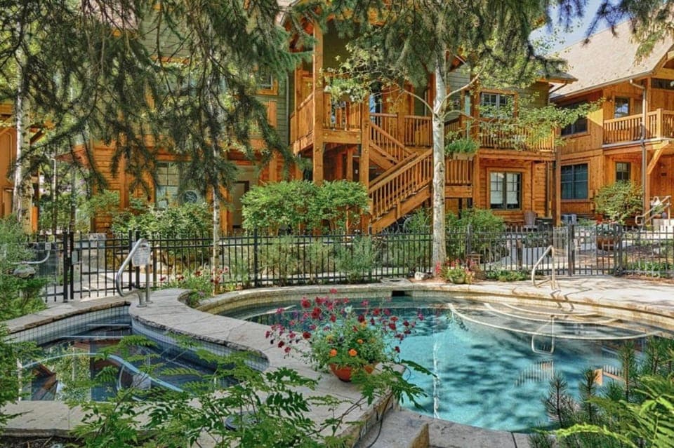 Hot Tub, Pool view, Swimming pool, Swimming pool
