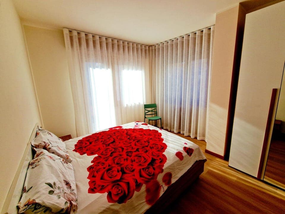 Bed, Photo of the whole room, Bedroom, wardrobe