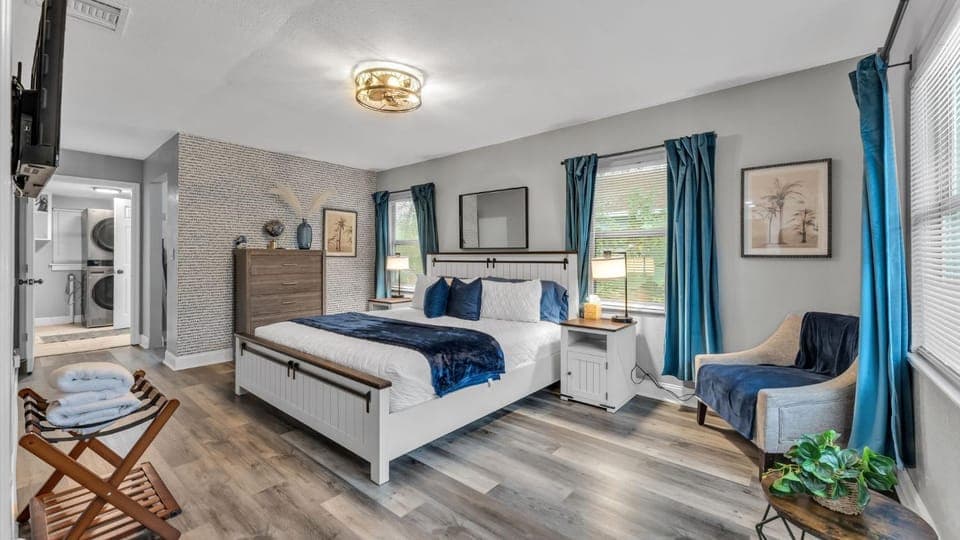 Bed, Bedroom