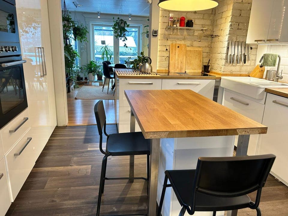 Kitchen or kitchenette, Dining area, dishwasher, oven, stove, kitchen