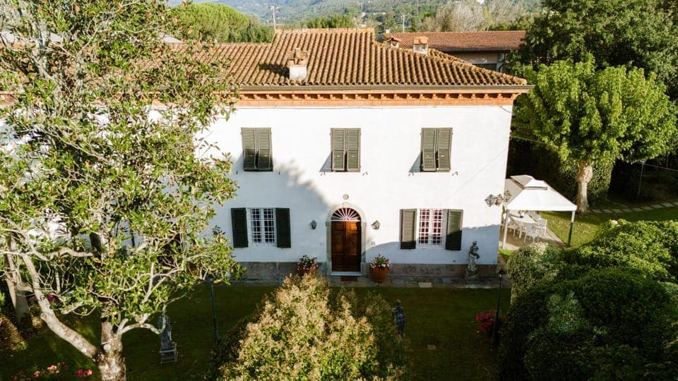 Property building, Garden, Garden view
