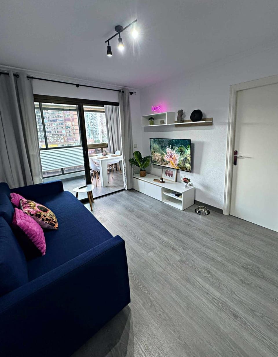 Piso pet friendly con vista al mar y parking Apartment in Benidorm