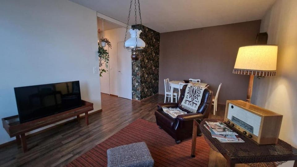 TV and multimedia, Living room, Seating area