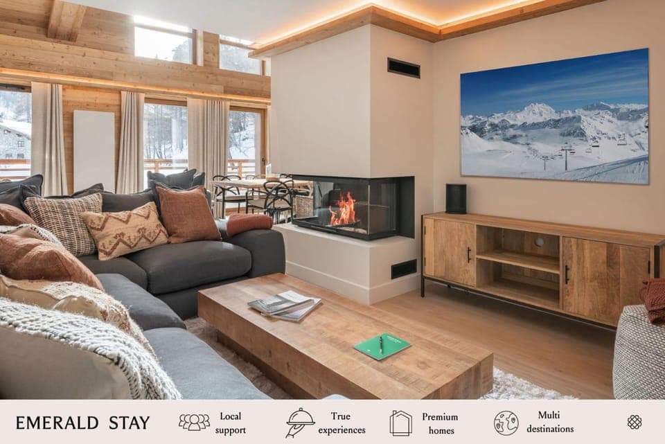 TV and multimedia, Living room, Seating area