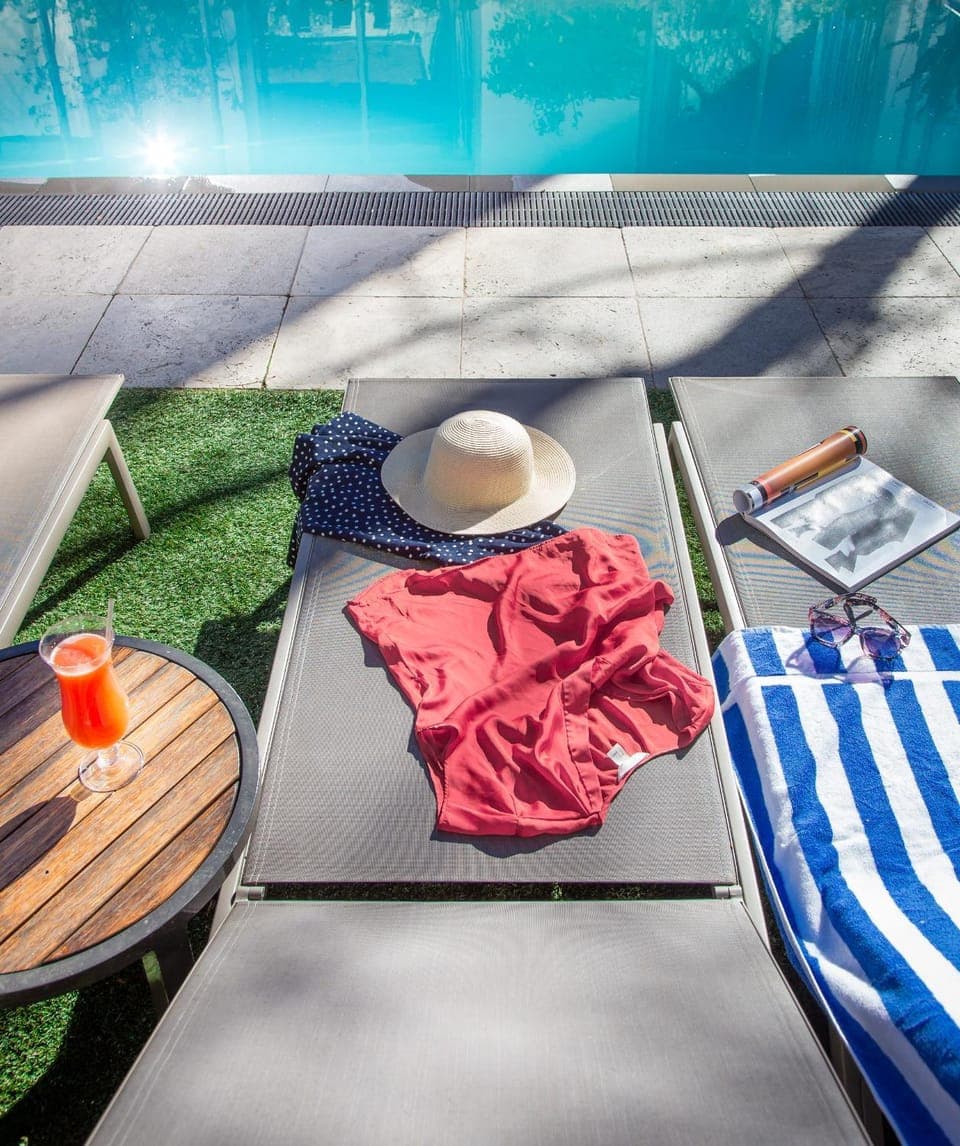 Pool view, Swimming pool, Alcoholic drinks