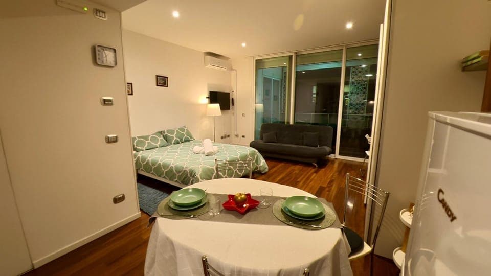 Living room, Seating area, Dining area, Bedroom