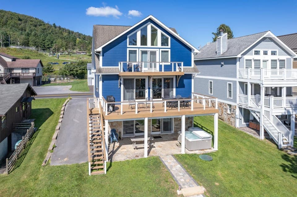 Apres Ski Bed and Breakfast in McHenry