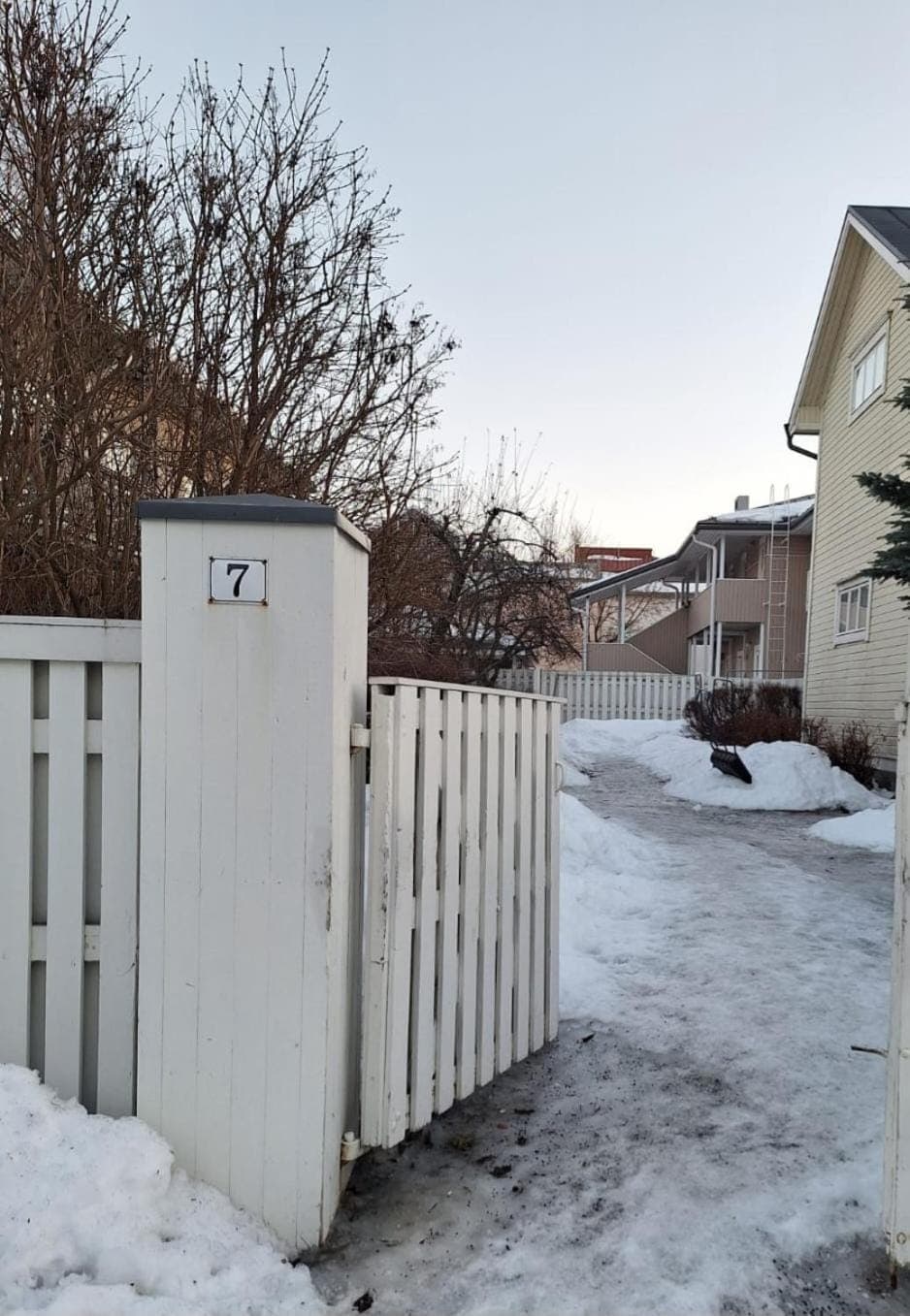 Property building, Day