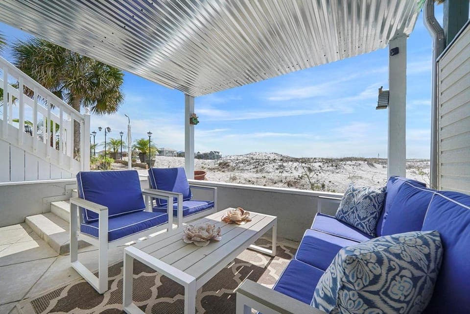 Family Tides - Beachfront Pet-Friendly Duplex House in Destin