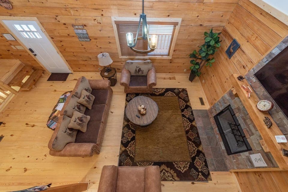Blue Mountain Cabin Cabin in McHenry