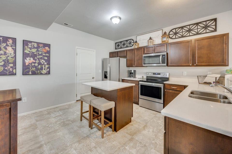 Nurse-Friendly Rental 2 Mi to St Francis Hospital! House in Black Forest
