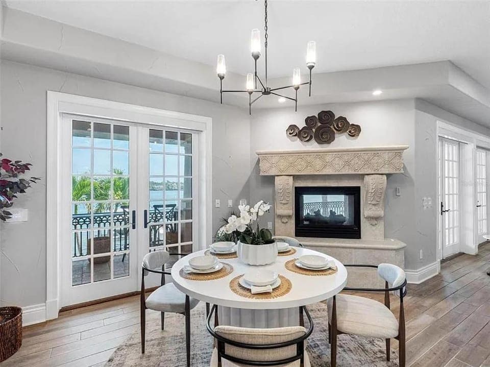 Intercoastal Escape - Water Views - Pool & Hot Tub House in Indian Rocks Beach