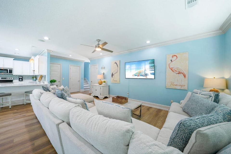 Tangled in Blue - Pet-Friendly Vacation Rental Near the Beach with Private Pool House in Destin