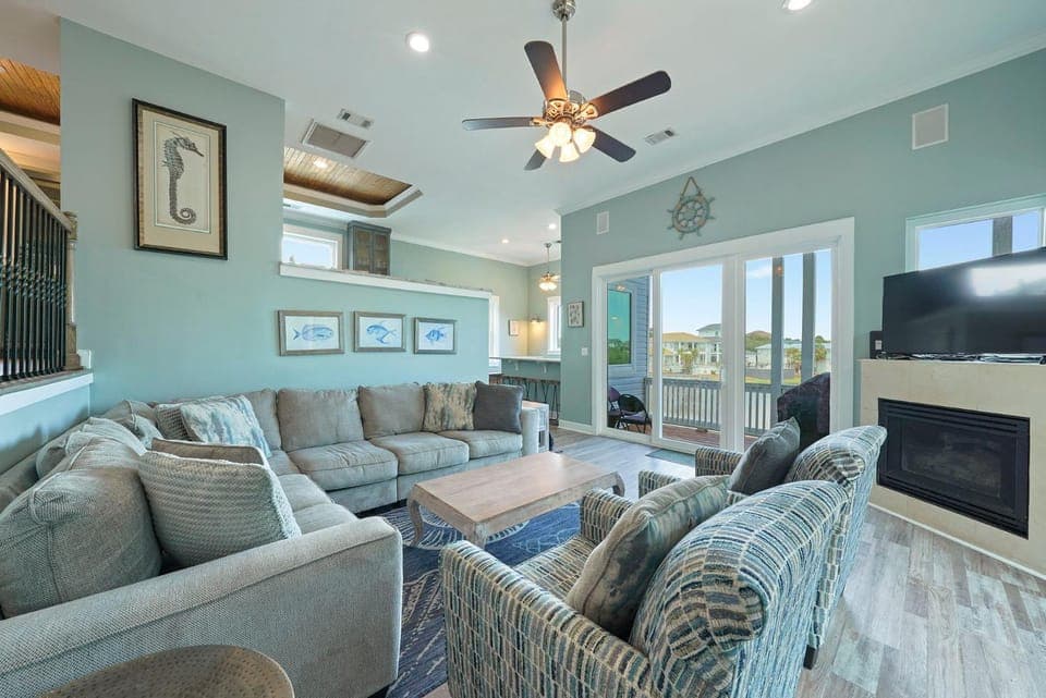 The Great Escape - Huge 3 Story Lakefront Home with Private Pool & Near the Beach House in Destin