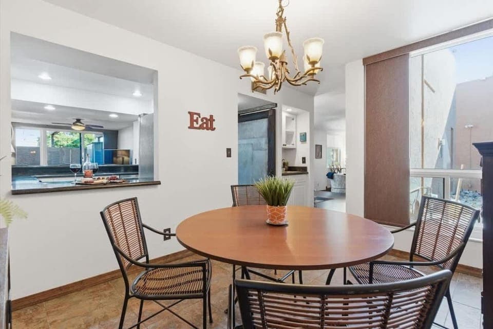Windchime - Multiple Patios - Mins to Old Town House in McCormick Ranch