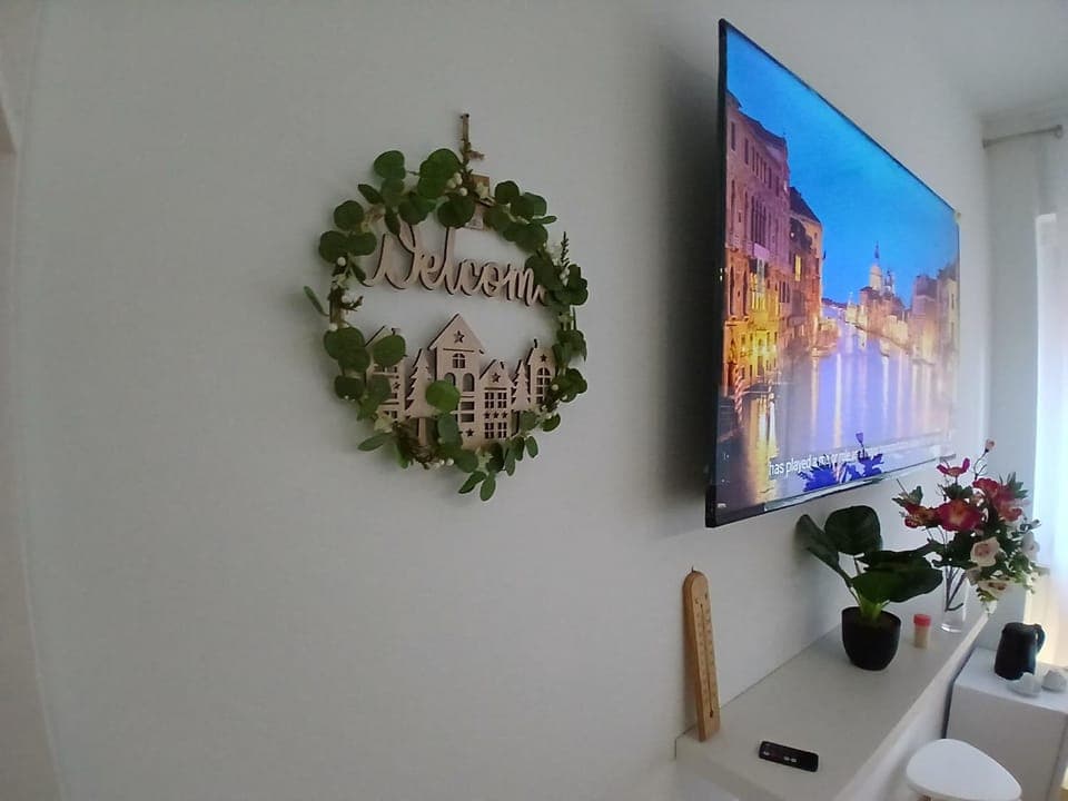 TV and multimedia, Evening entertainment