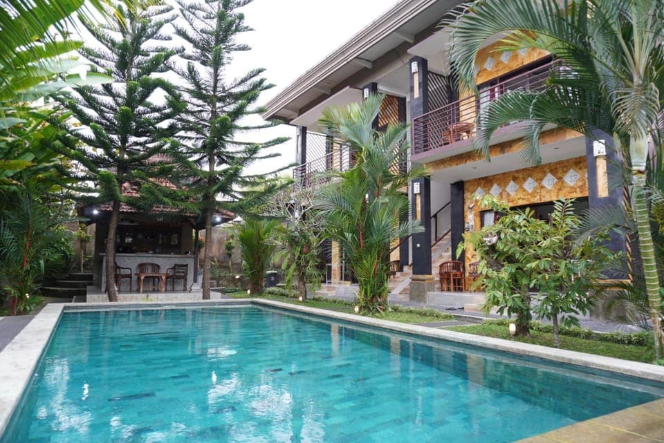 Property building, Swimming pool