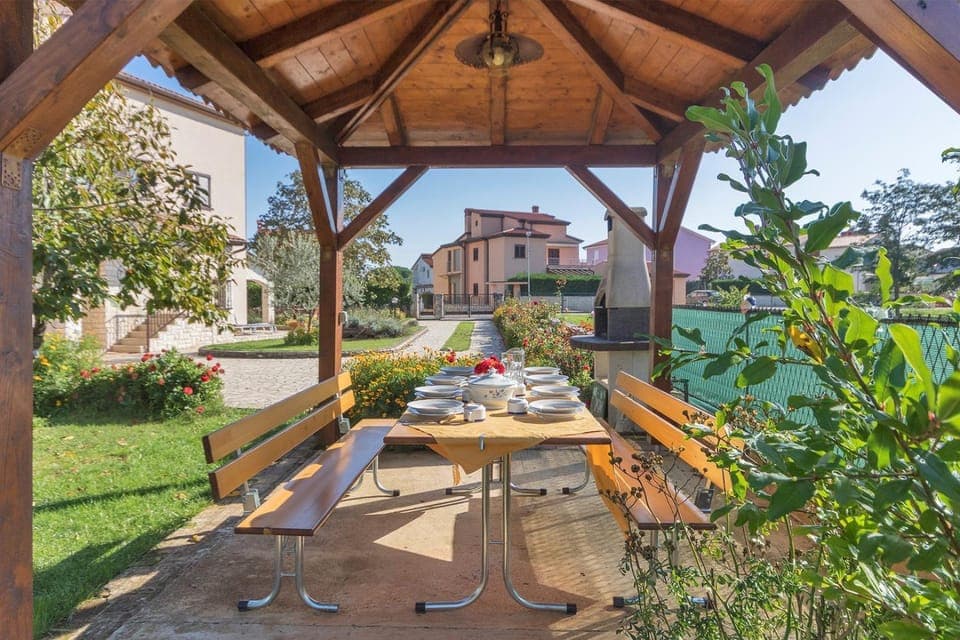 Garden, Seating area