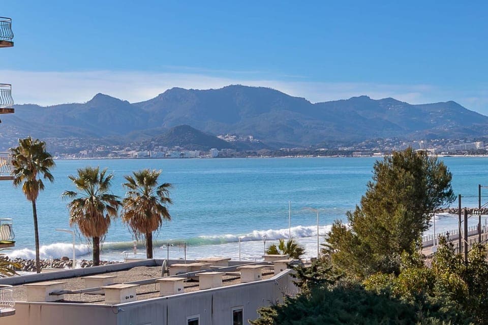 Nearby landmark, Day, Natural landscape, Beach, Sea view