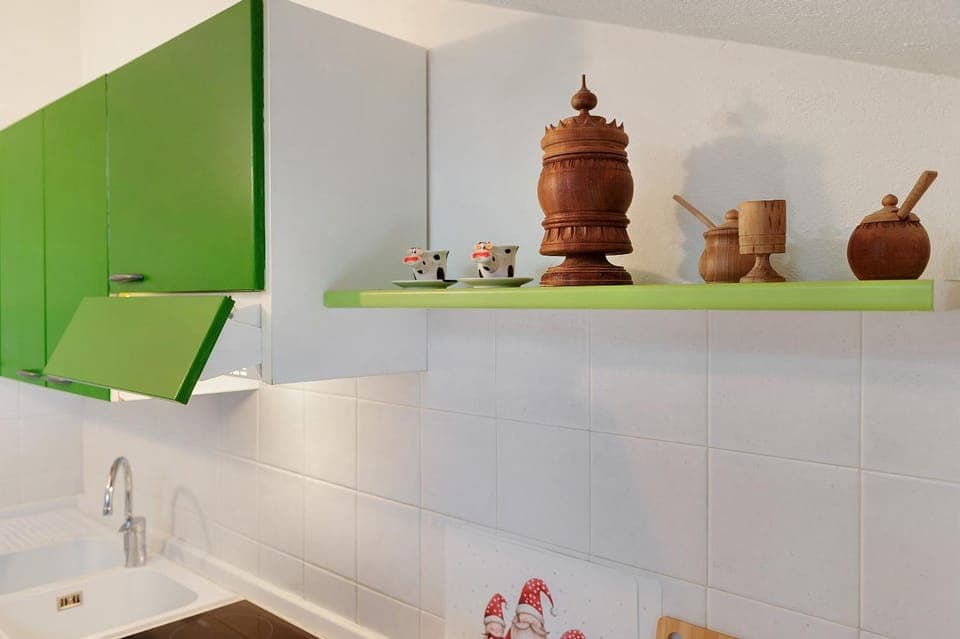 Kitchen or kitchenette, Living room