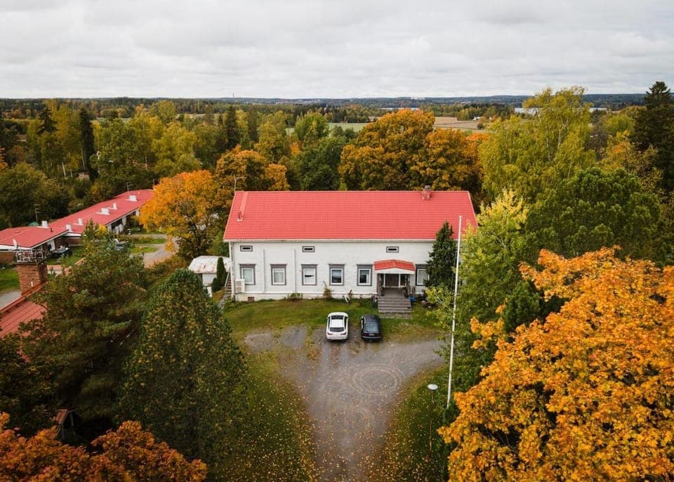 Property building, Day, Neighbourhood, Natural landscape, Bird's eye view, Parking
