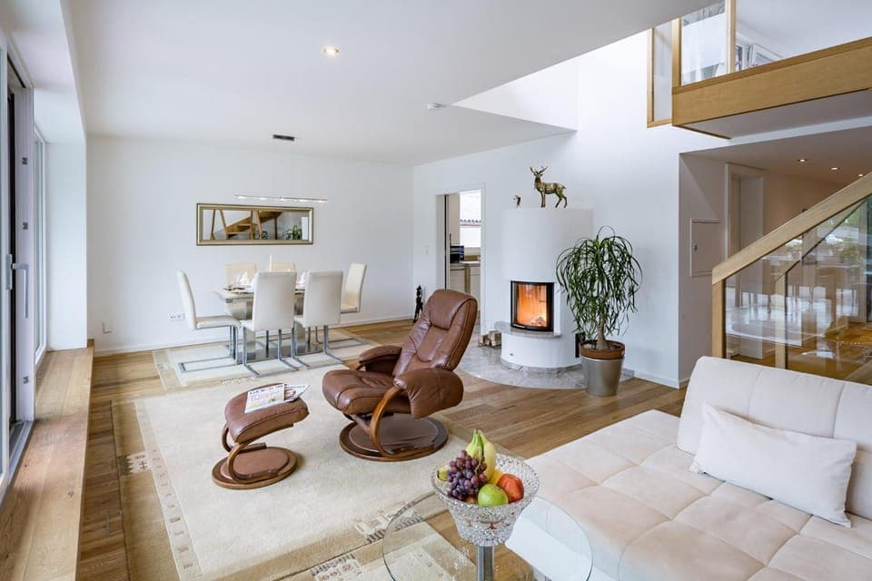 Communal lounge/ TV room, Living room