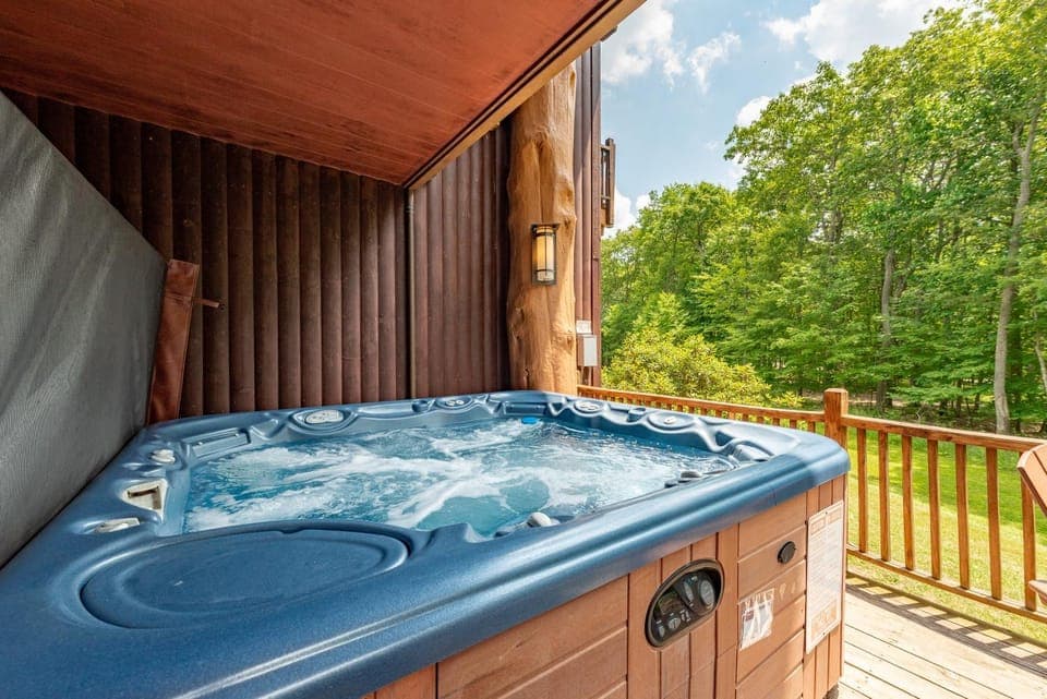 Slopeside Haven Bed and Breakfast in McHenry