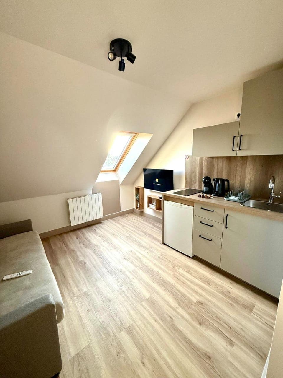 Kitchen or kitchenette, Living room