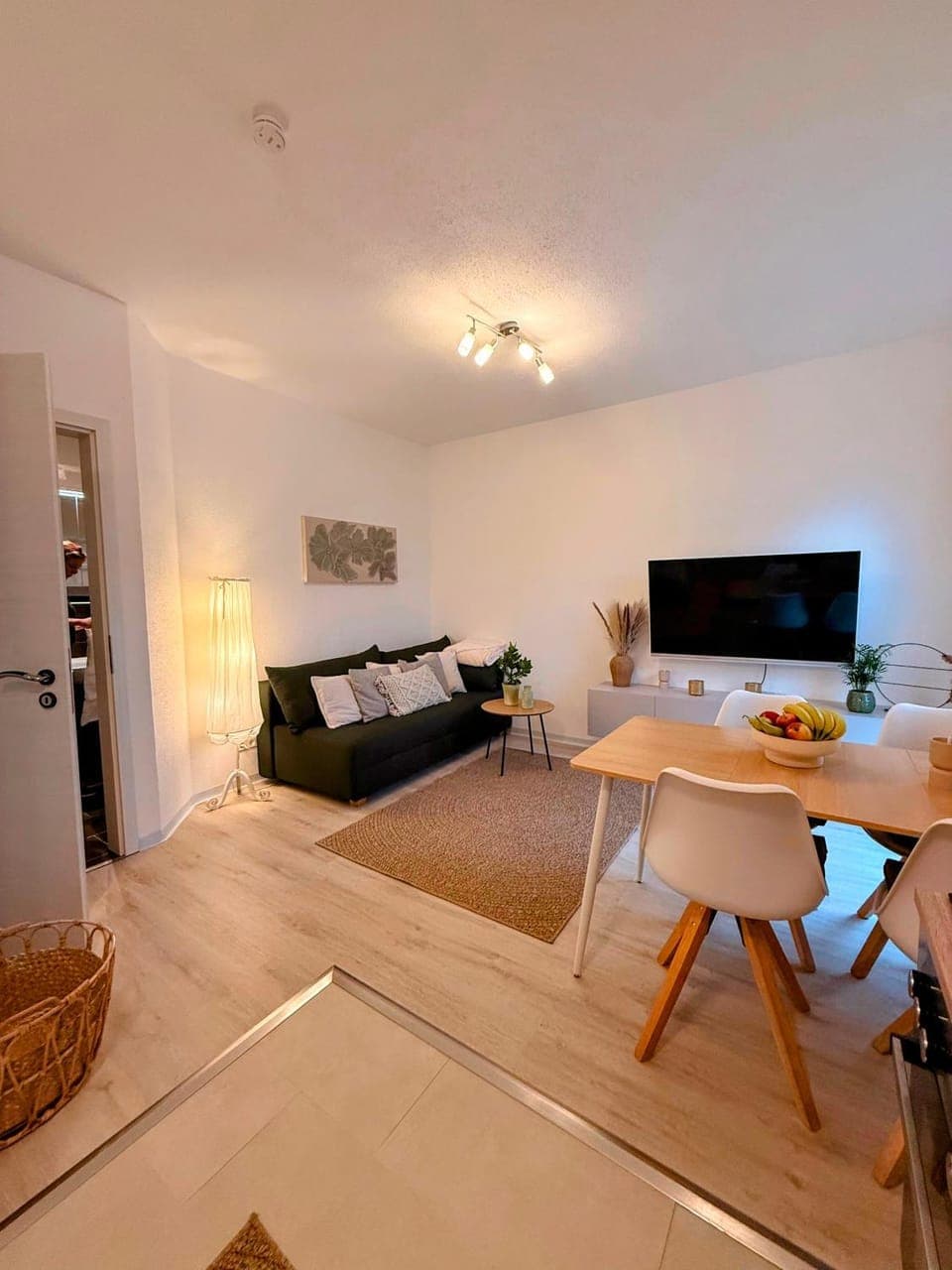 Communal lounge/ TV room, Living room, Seating area, Dining area