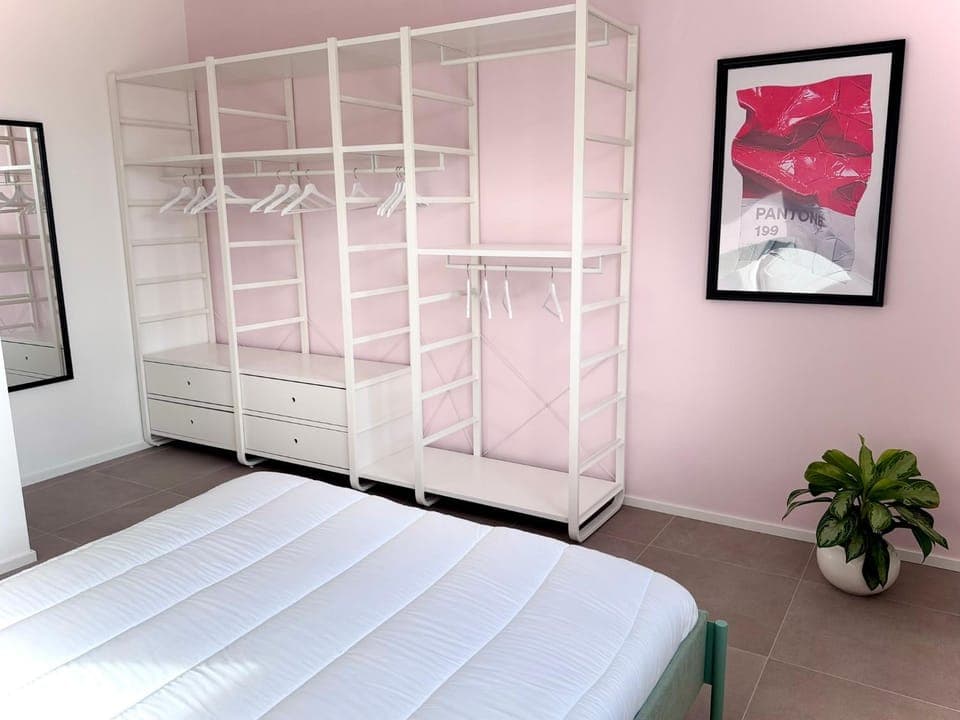 Bed, Bedroom, locker, locker