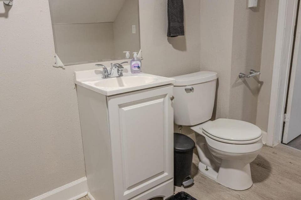 Shower, Toilet, Bathroom, Bath