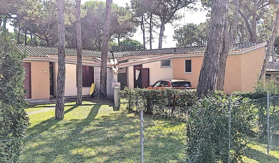 Property building, Garden view