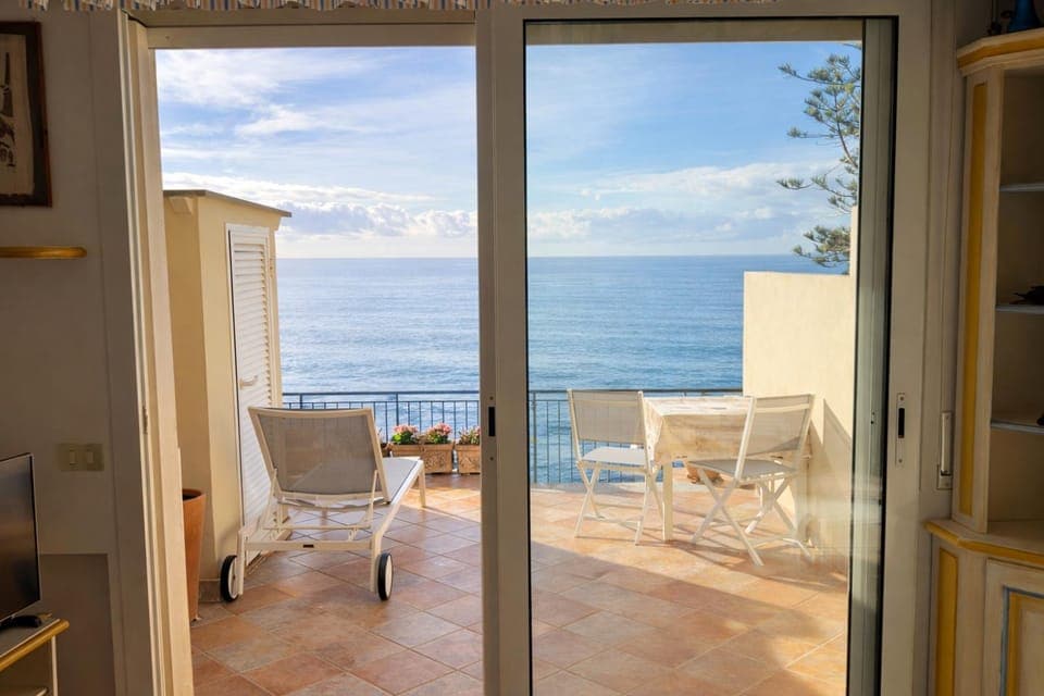 Patio, Day, Natural landscape, View (from property/room), Balcony/Terrace, Balcony/Terrace, Living room, Seating area, Dining area, Sea view